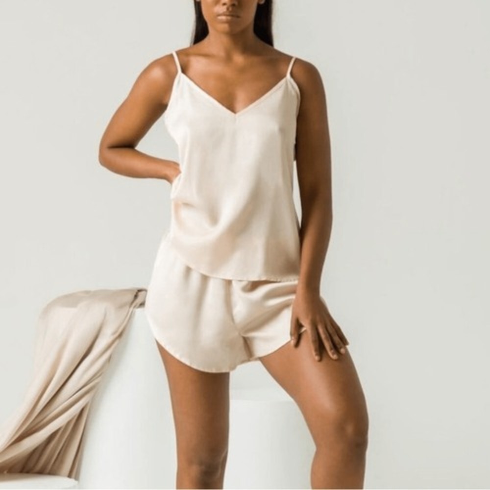 NIB Ettitude Sateen Cami Oat Ivory Size Medium eco bamboo
